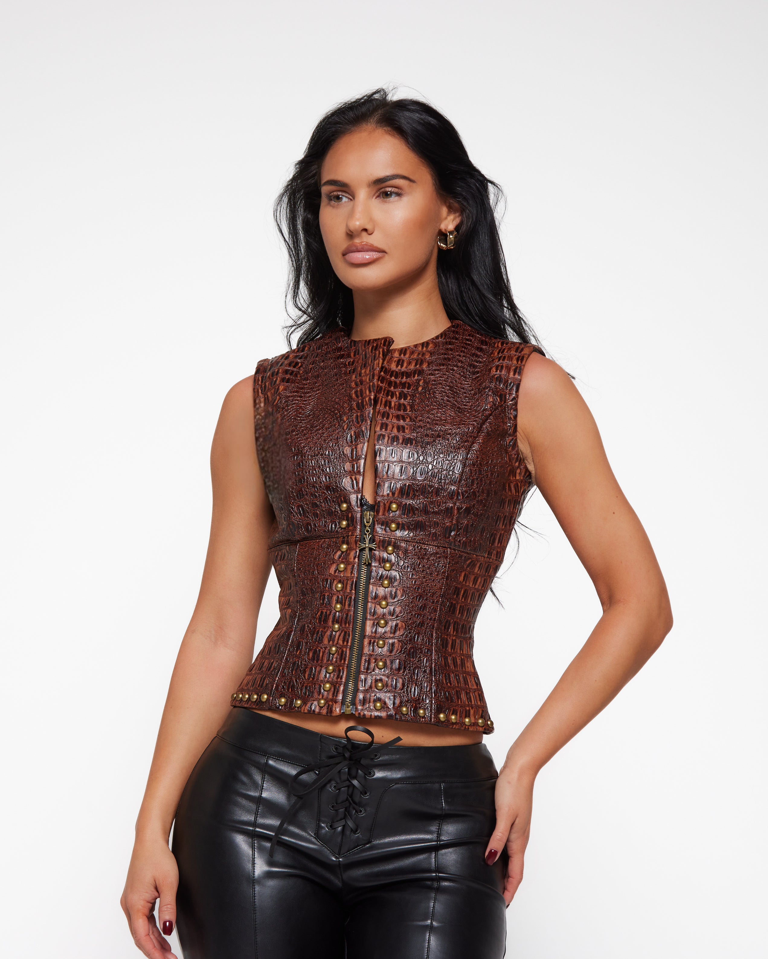 ALLIGATOR ZIP UP VEST