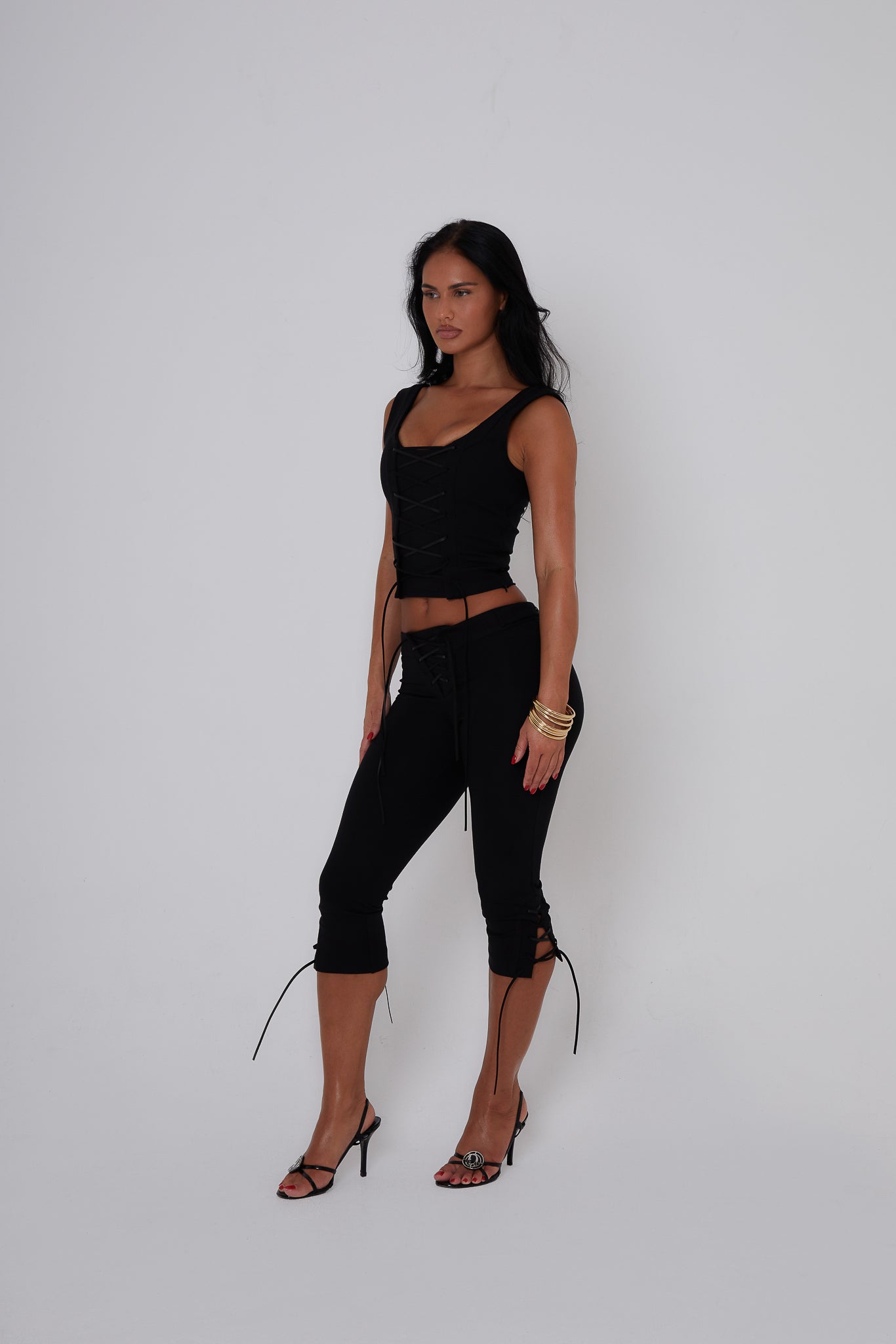 CAPRI BLACK