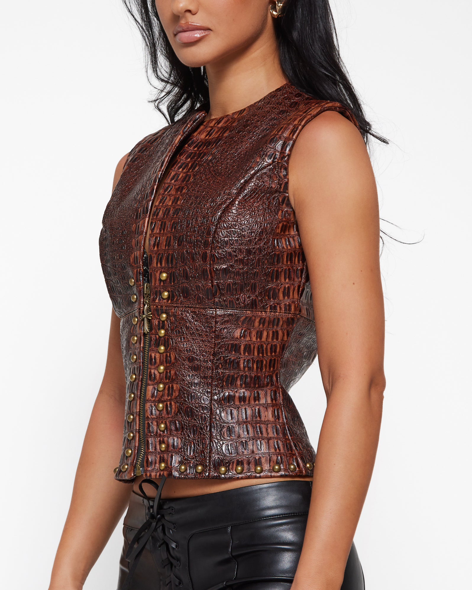 ALLIGATOR ZIP UP VEST