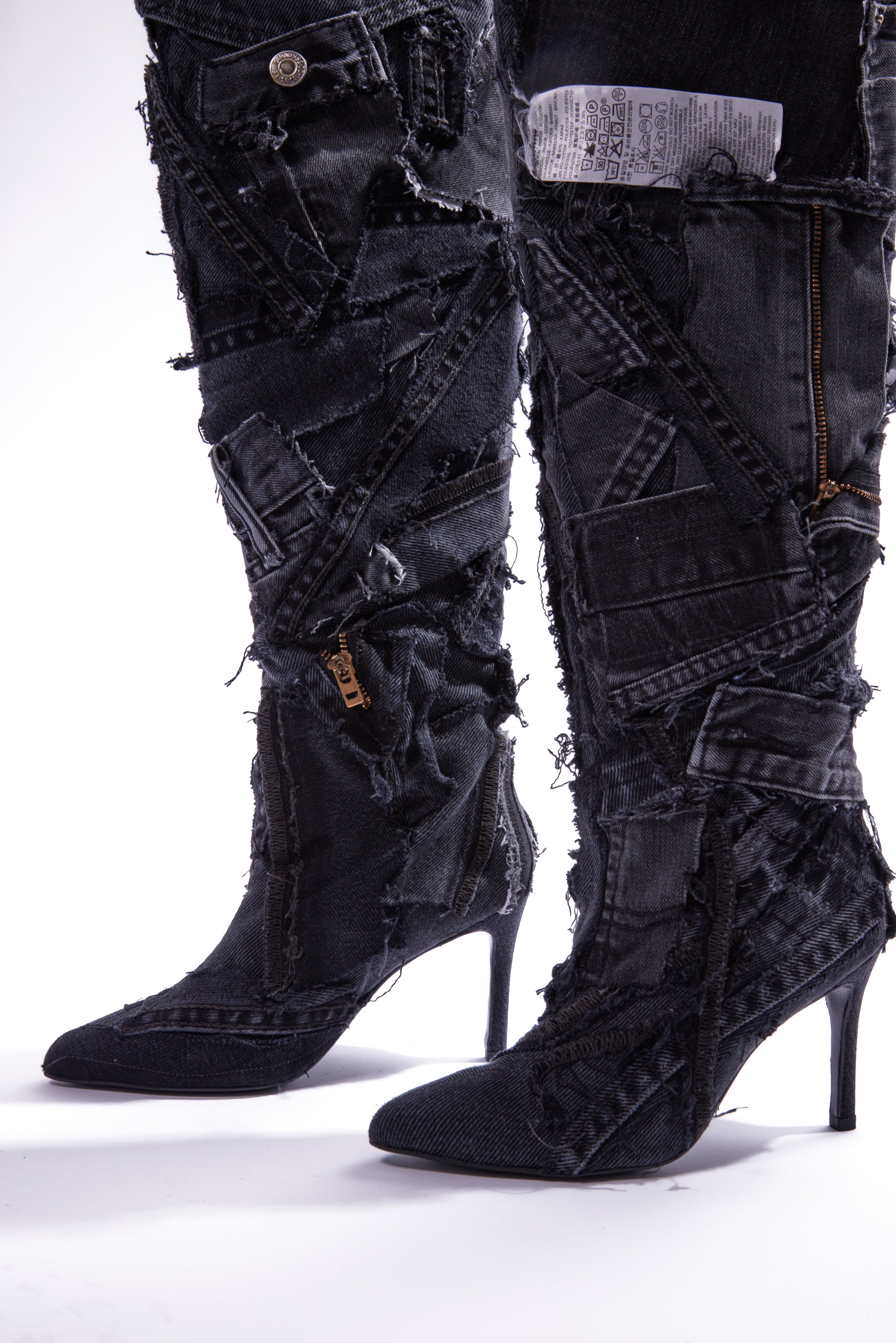 GREY DENIM BOOT