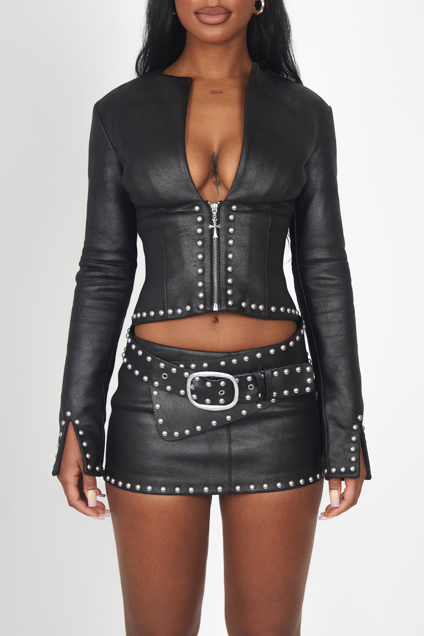 STUDDED ZIP UP CARBON