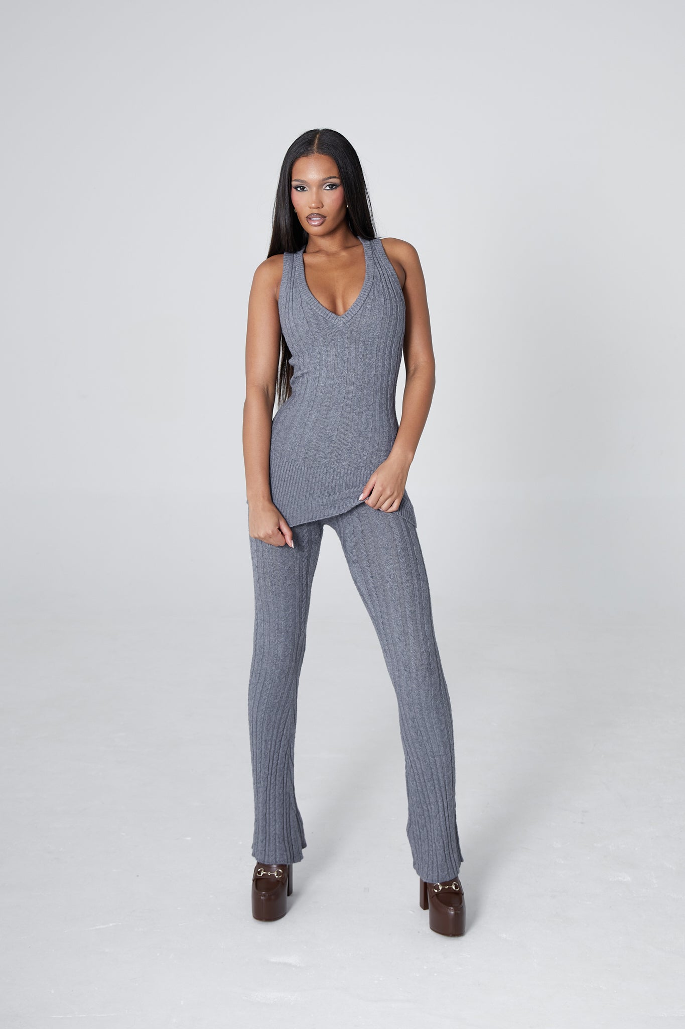 KNIT VEST