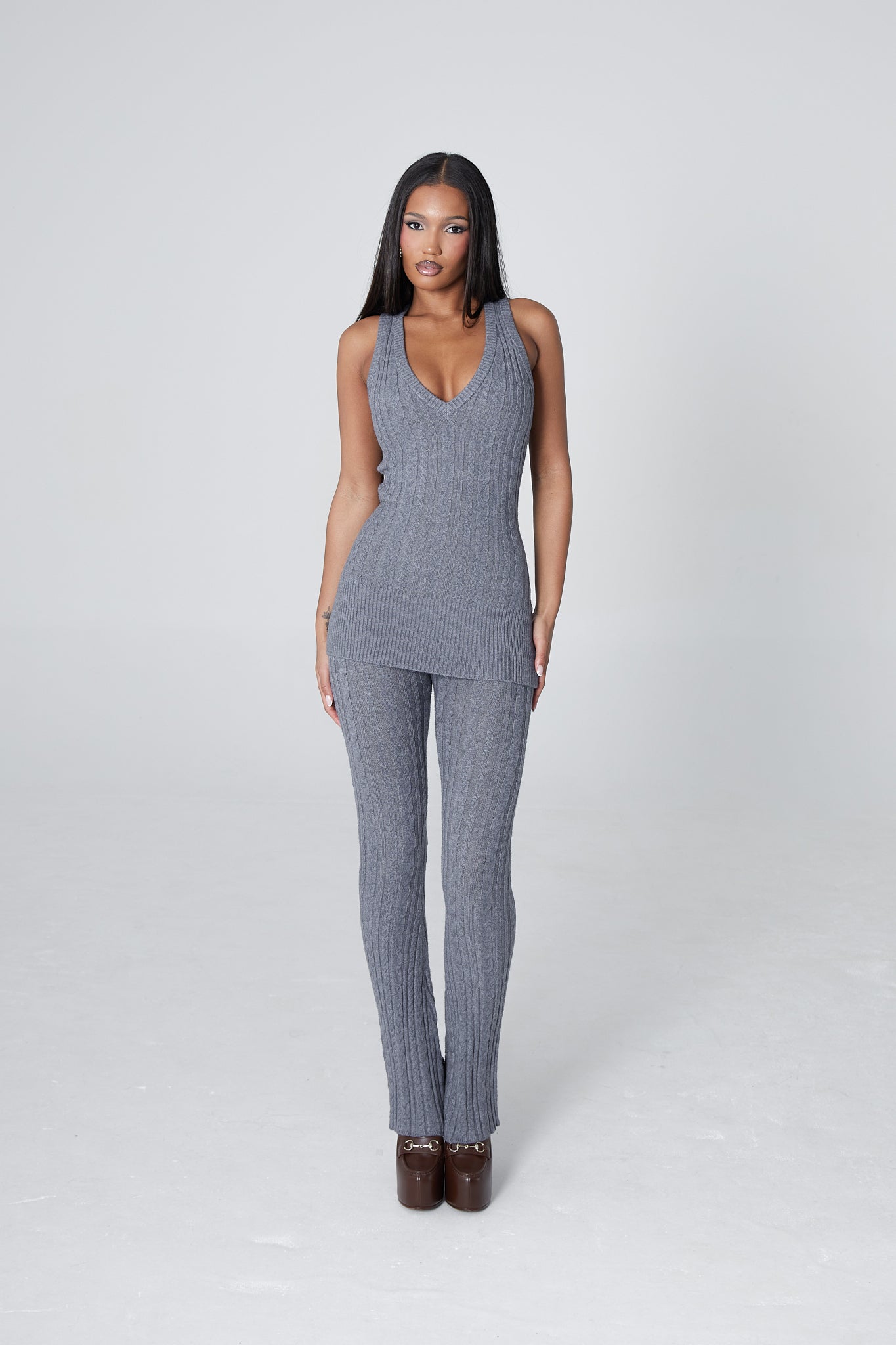 KNIT VEST