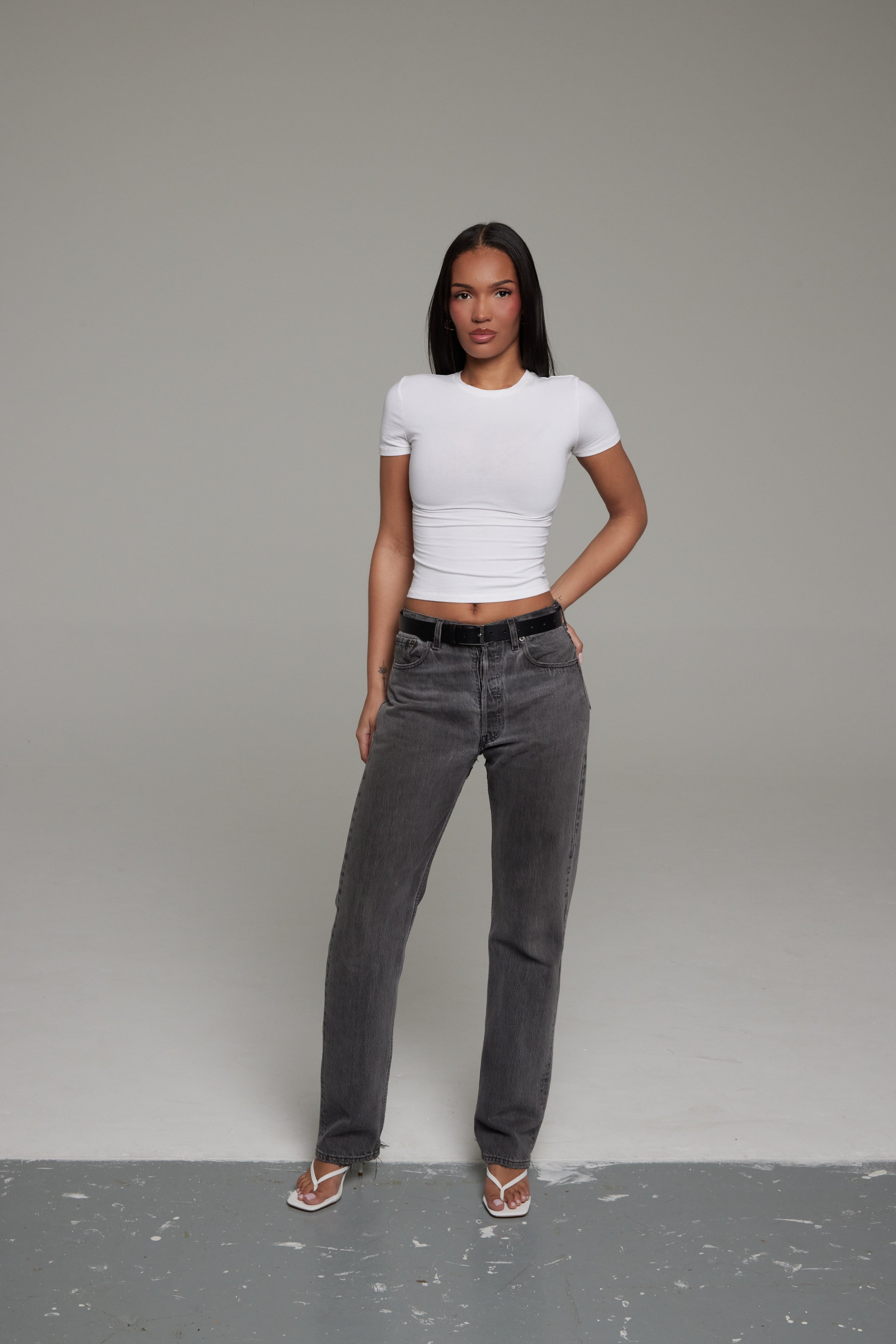 GREY JEAN