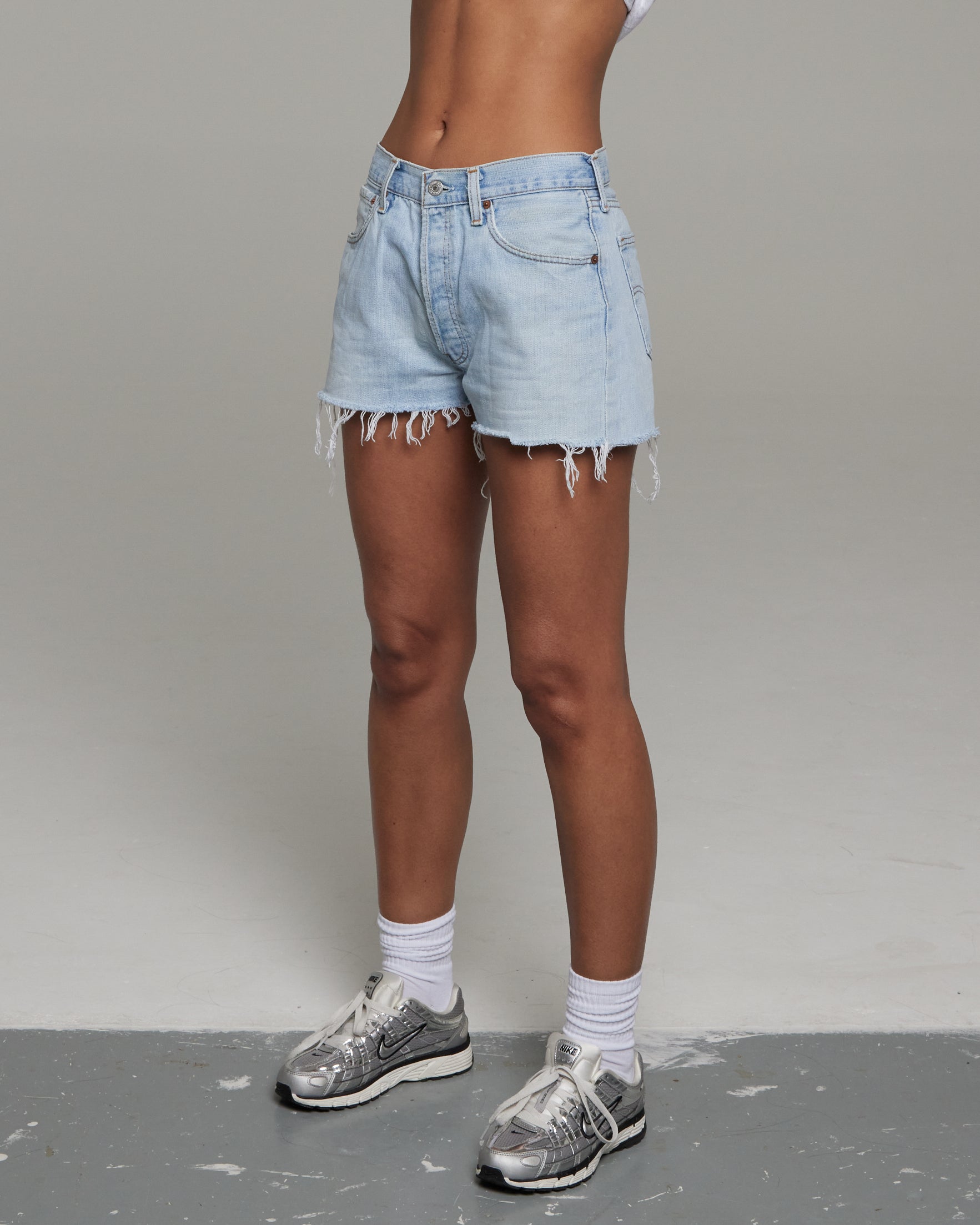BLUE CROPPED SHORT