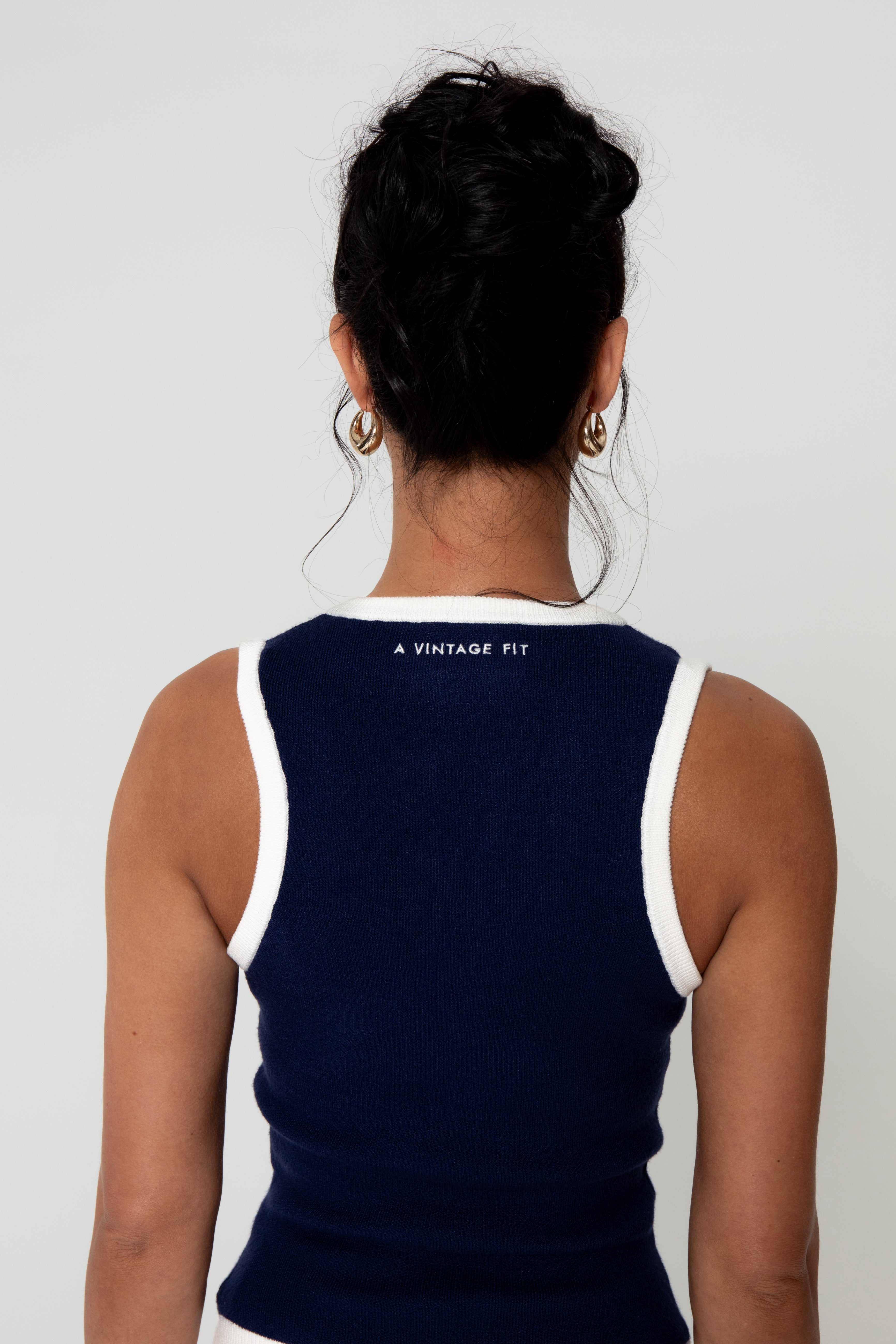 KNIT VEST NAVY CREAM