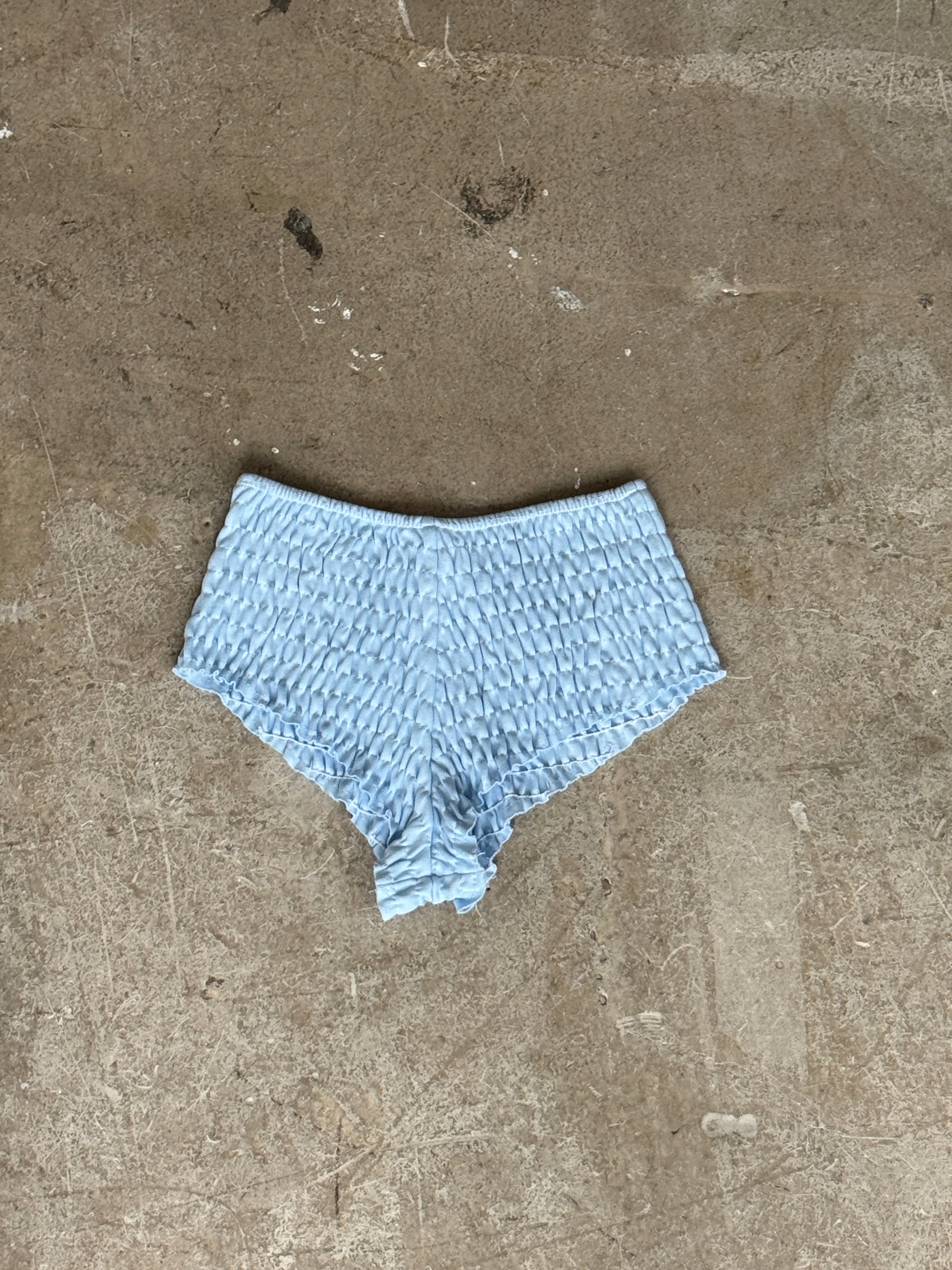 SHIRRED SHORT ICE